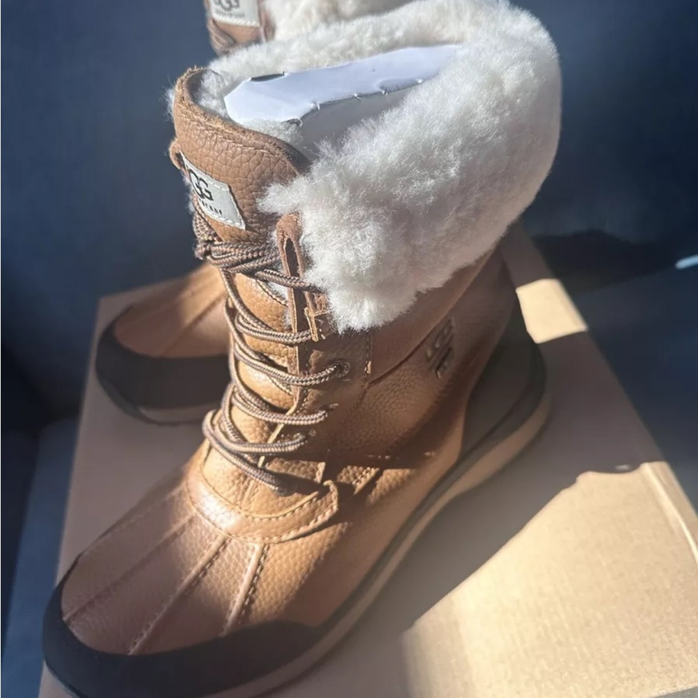 UGG Adirondack III Chestnut